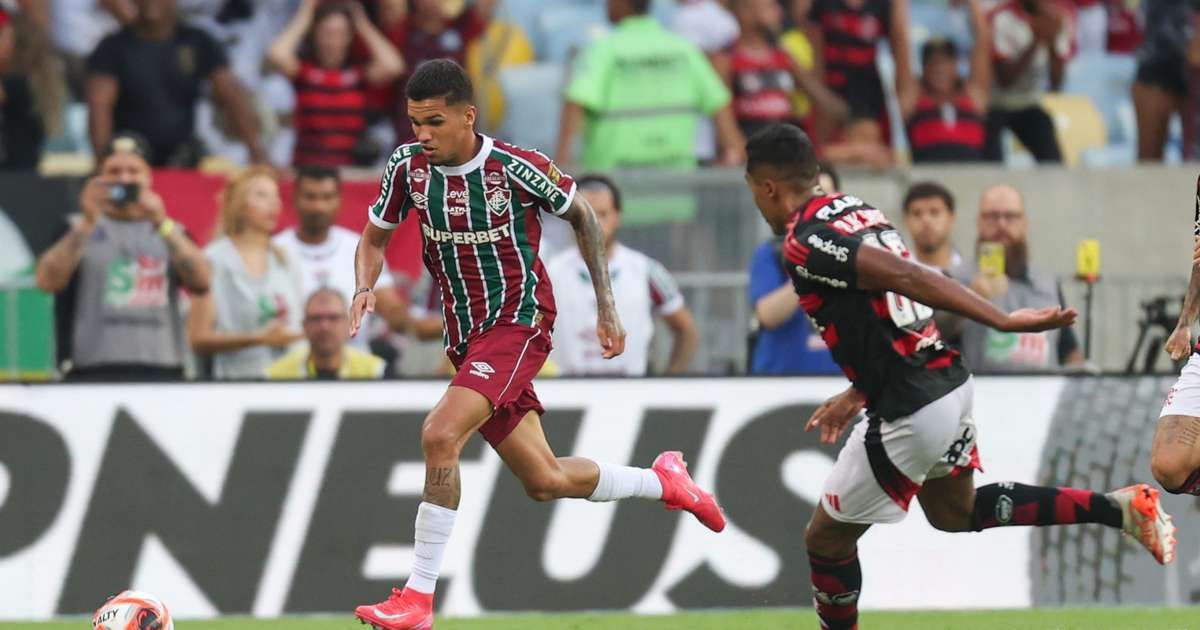 Riquelme Sofre Lesão e Gera Preocupação no Fluminense