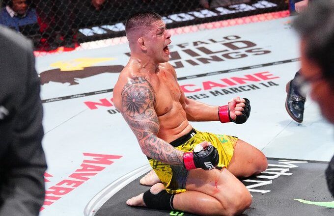 Brunno Hulk vence Armen Petrosyan com finalização no UFC 313