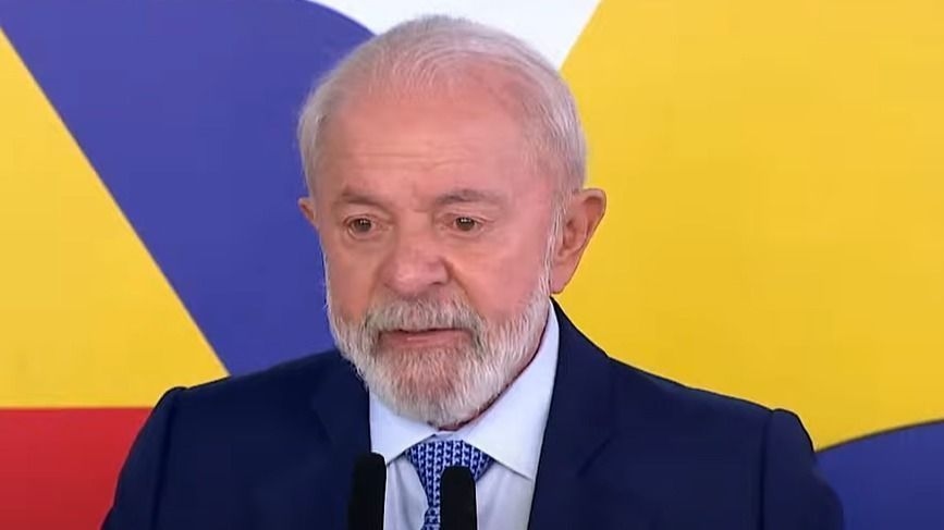 Lula promete avanços na reforma agrária ao MST