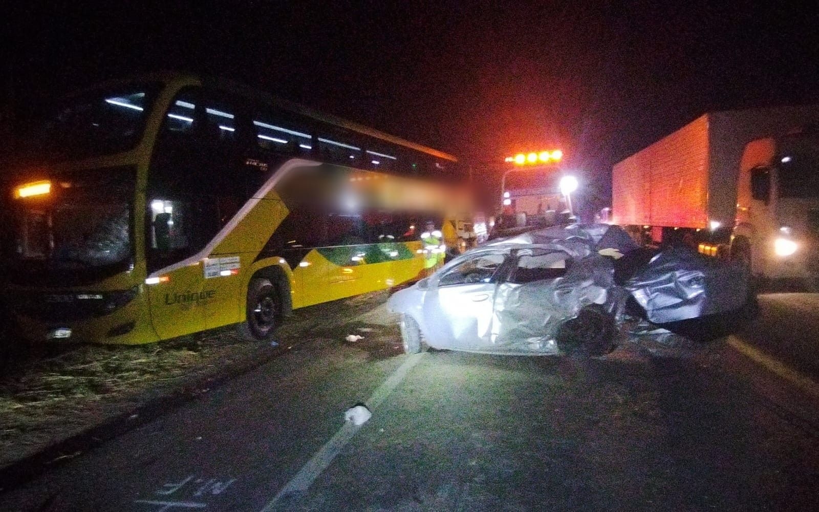 Acidente na BR-262 resulta na morte de motorista após colisão com ônibus.; Reprodução: Globo