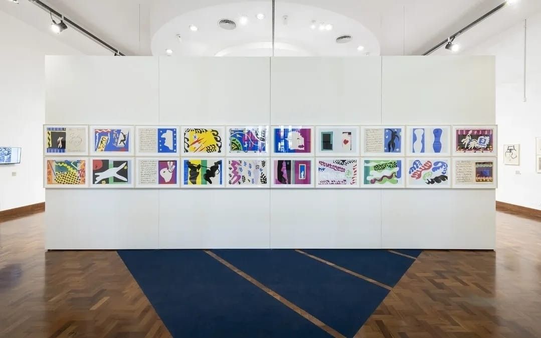 Investigação de roubo a biblioteca em SP envolve Interpol; peça rara encontrada junto ao lixo.. Reprodução: Oglobo