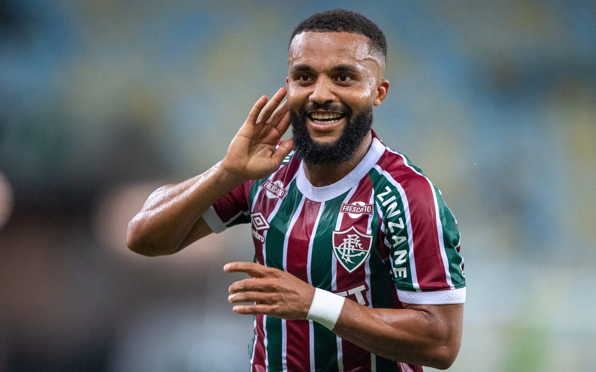 Samuel Xavier comemora gol na vitória do Fluminense, em confronto intenso com Neymar.; Reprodução: Lance