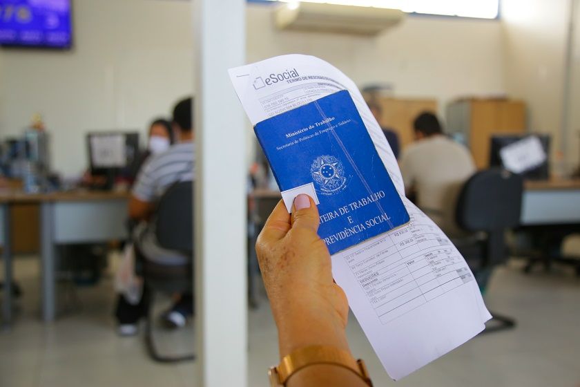 Agências do trabalhador oferecem 1.025 vagas no DF nesta segunda