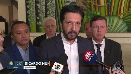 Moradores do Jardim Pantanal enfrentam inundações e aguardam remoção anunciada pela Prefeitura de São Paulo. Reprodução: Globo