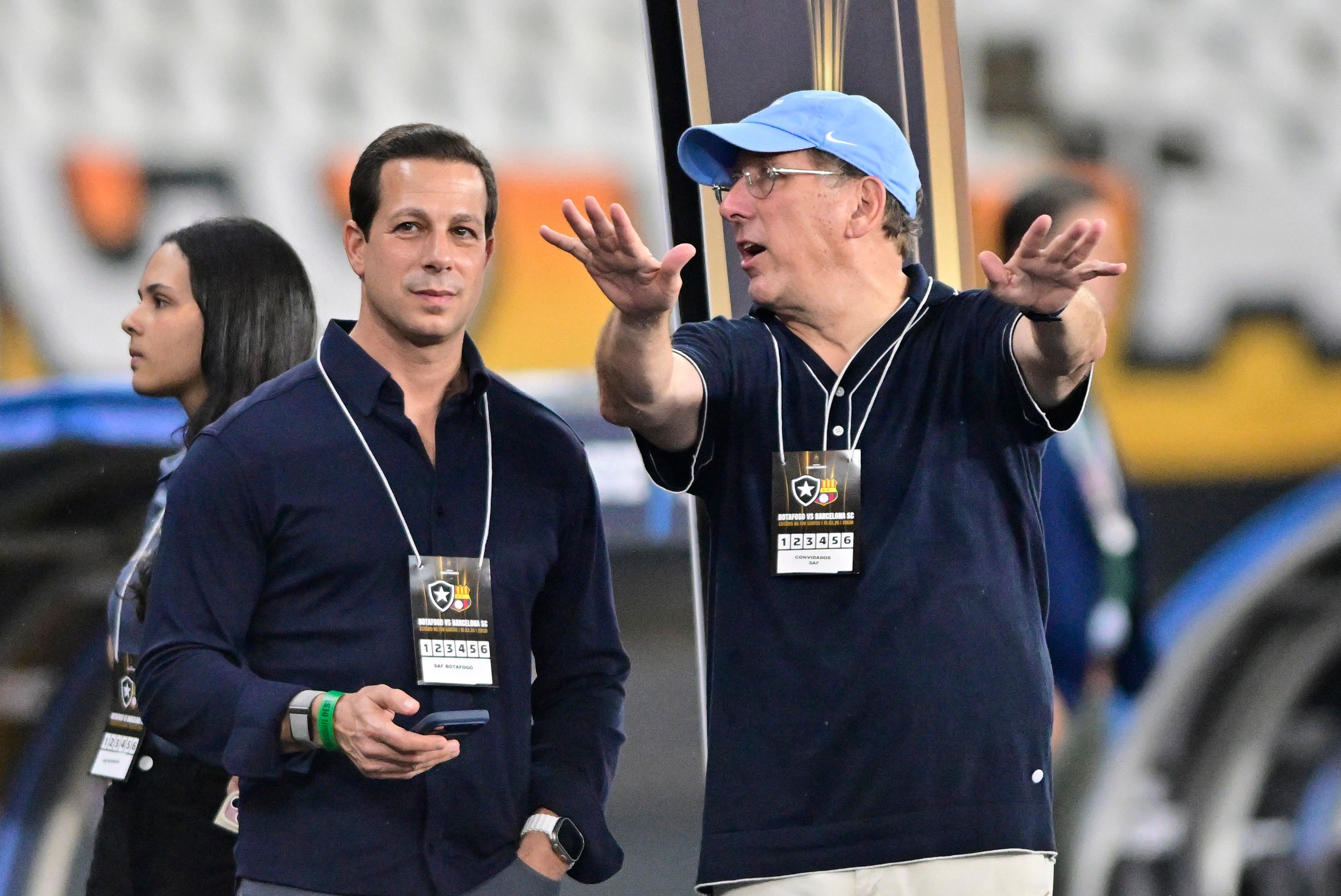 SAF Botafogo pede a manutenção de decisões judiciais até avaliação pela arbitragem. Reprodução: Ge