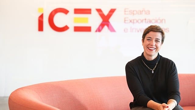 Elisa Carbonell, conselheira do ICEX, discute os impactos dos aranceles no comércio com os EUA. Legenda da imagem. Reprodução: El País