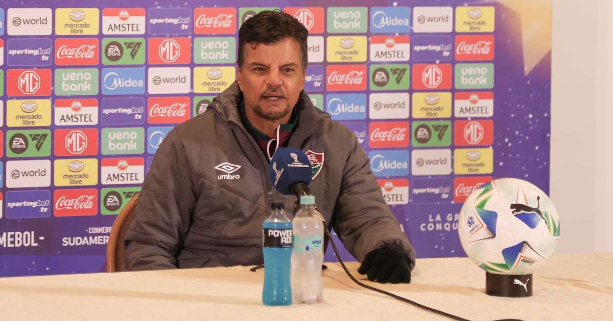 Equipe carioca adota formação alternativa e enfrenta dificuldades desde o início da partida. Reprodução: Terra