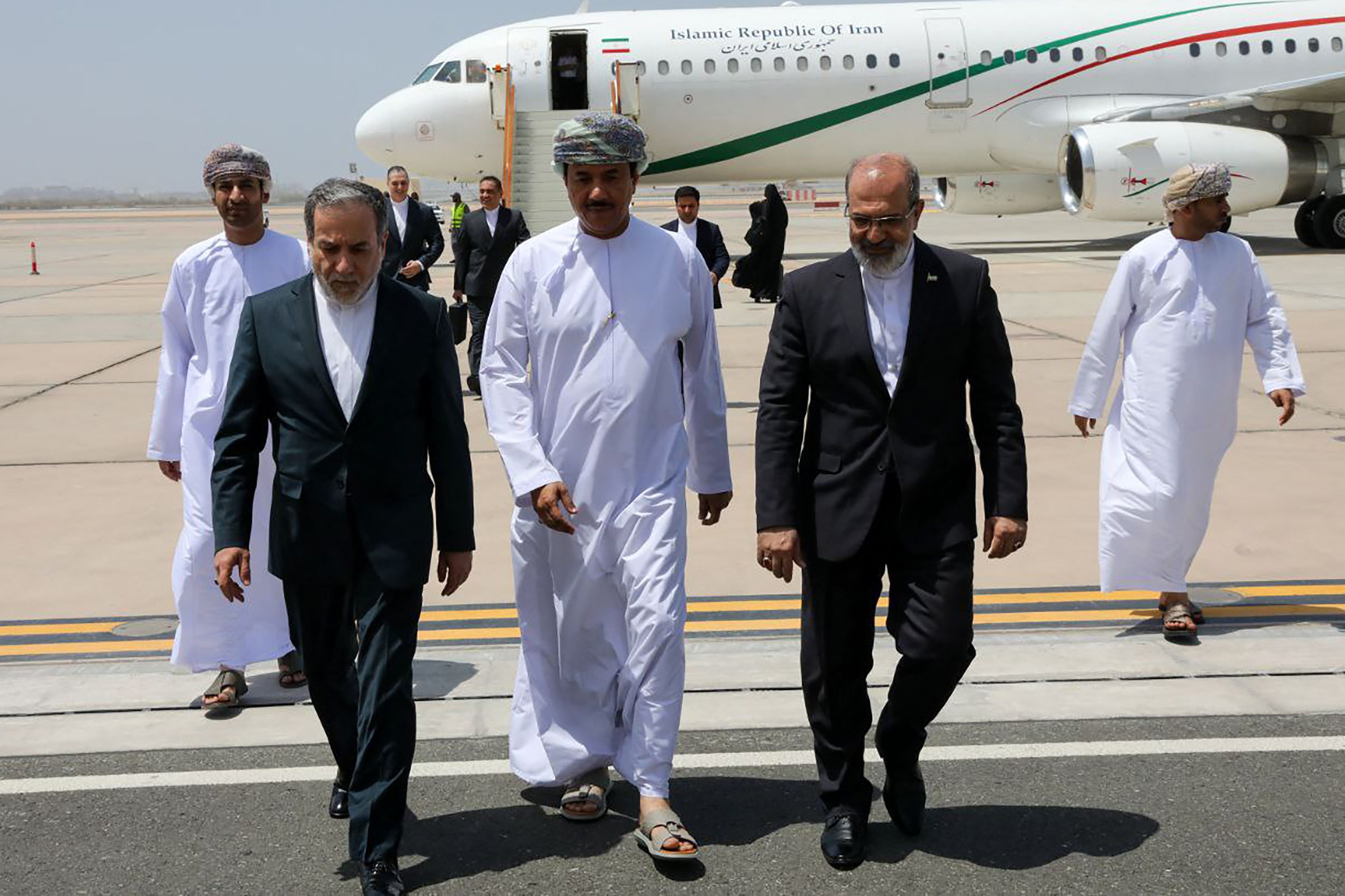 Chanceler iraniano nega proposta dos EUA para acordo nuclear durante negociações em Istambul. Reprodução: Globo