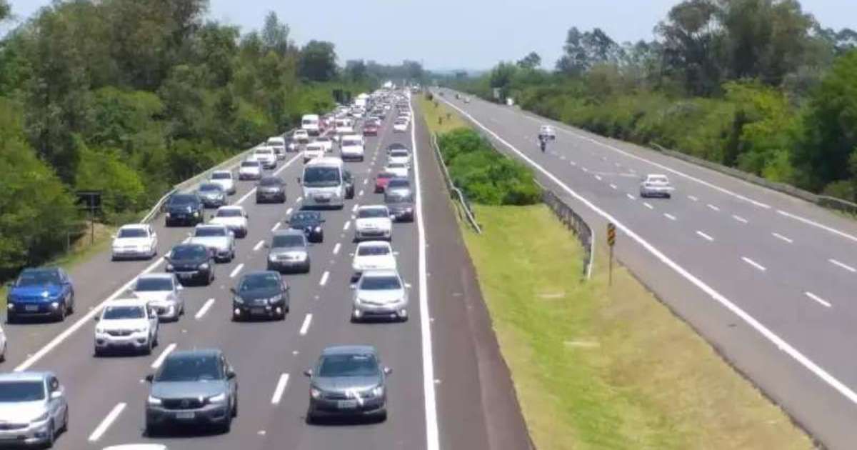 Engavetamento na Freeway causa feridos e congestionamento