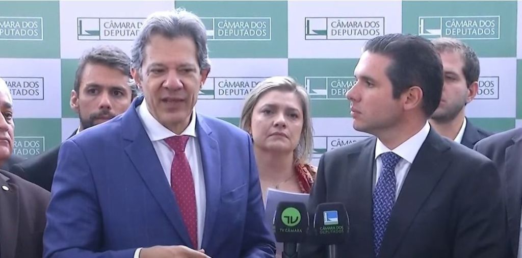 Haddad fala sobre plano de Imposto de Renda e Congresso