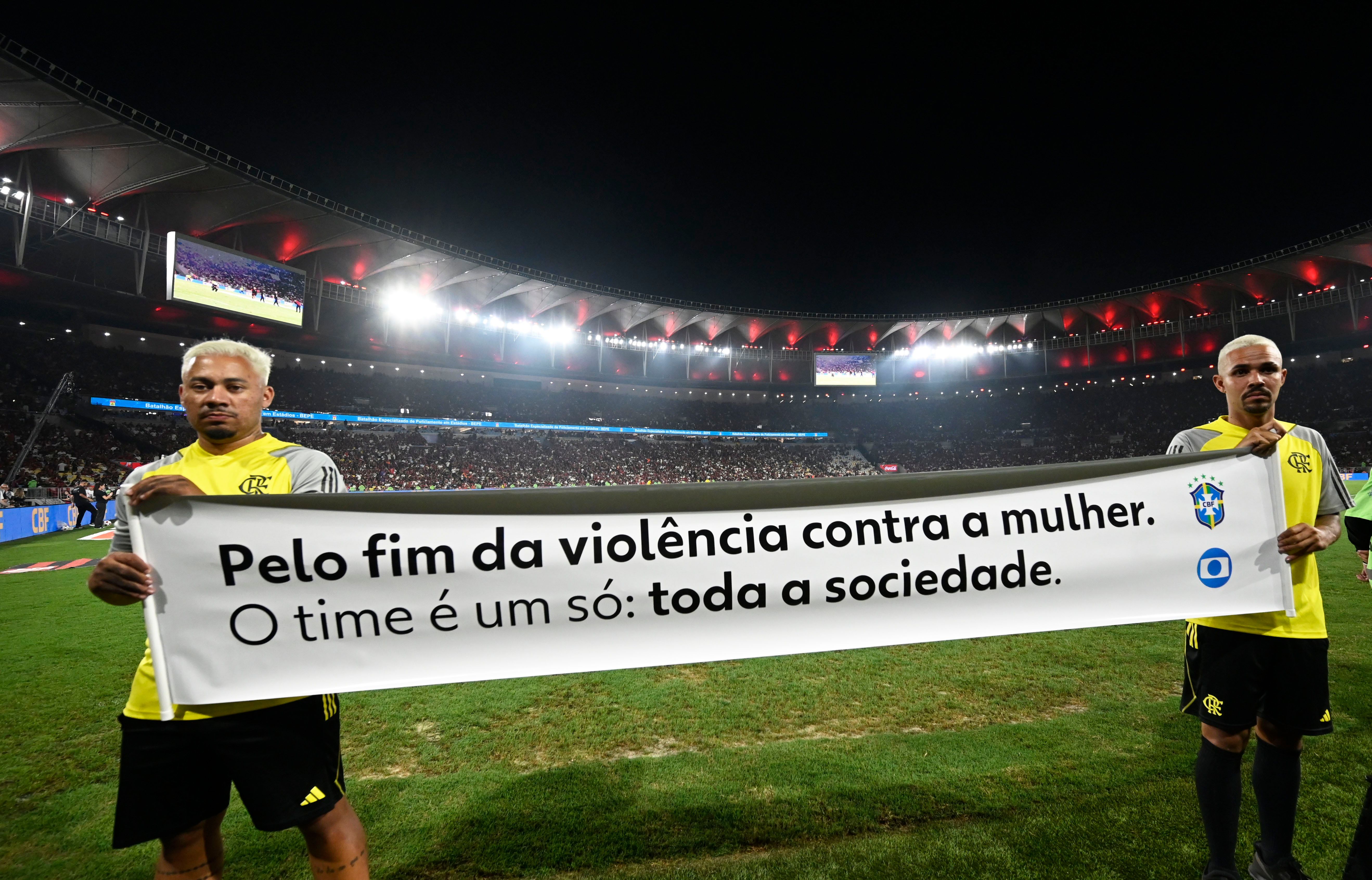 Jogo entre Flamengo e Ceará apoia campanha contra violência à mulher.. Reprodução: Ge
