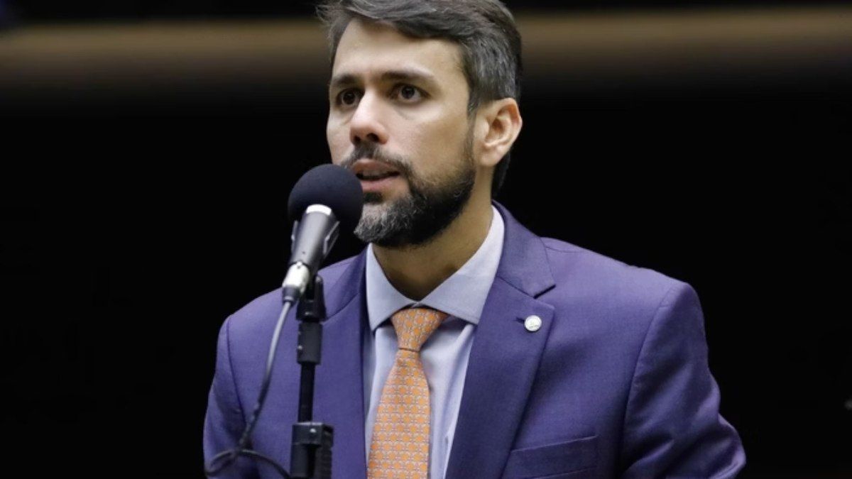 Deputado Pedro Lucas Fernandes anuncia decisão política em Brasília. Reprodução: GPS Brasília