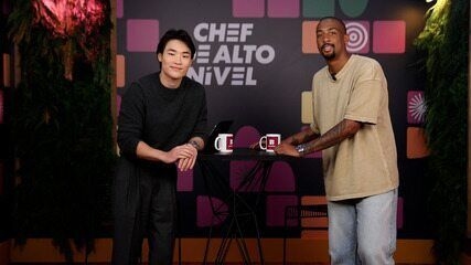 Arthur Paek recebe Raphael Santos no Papo de Alto Nível e comenta sobre sua eliminação. Reprodução: Globo