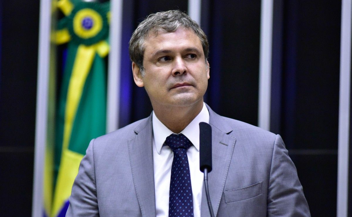 Anistia do 8 de Janeiro: Governistas Buscam Apoio Crucial