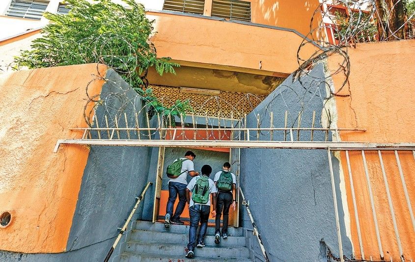 73 gestores da educação discutem o futuro de 37 milhões de estudantes. Reprodução: Oglobo