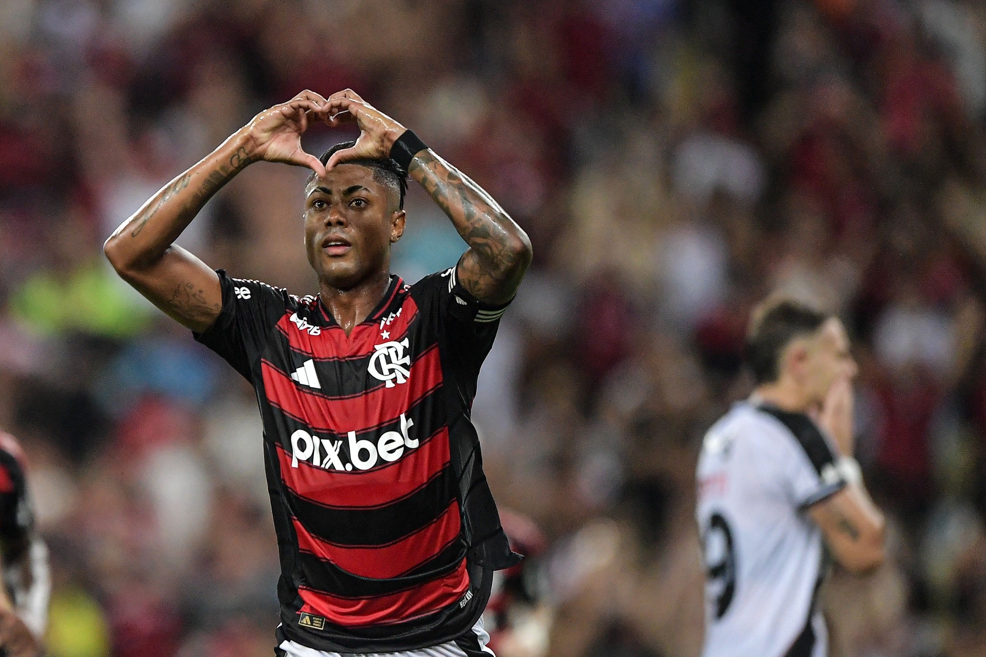 Bruno Henrique lidera artilharia no clássico Flamengo x Vasco
