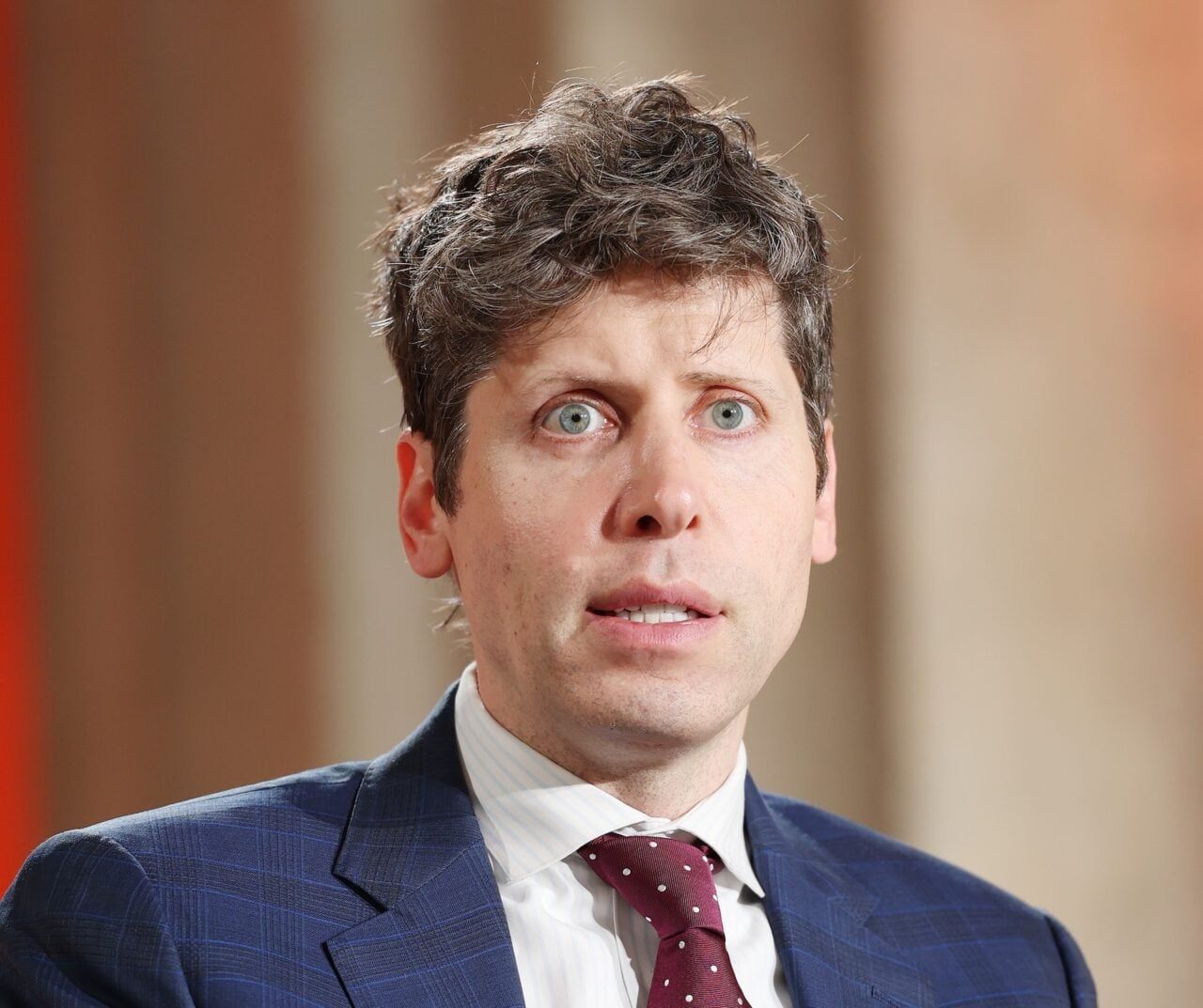 Sam Altman diante dos riscos da IA. Reprodução: Gizmodo