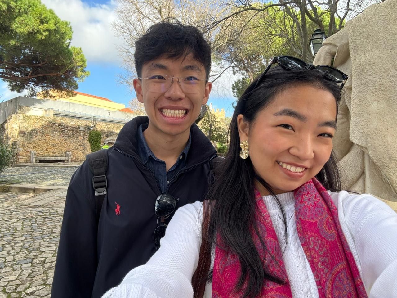 [Gêmeos brasileiros de 18 anos chegam a universidades de elite nos EUA]. Reprodução: G1