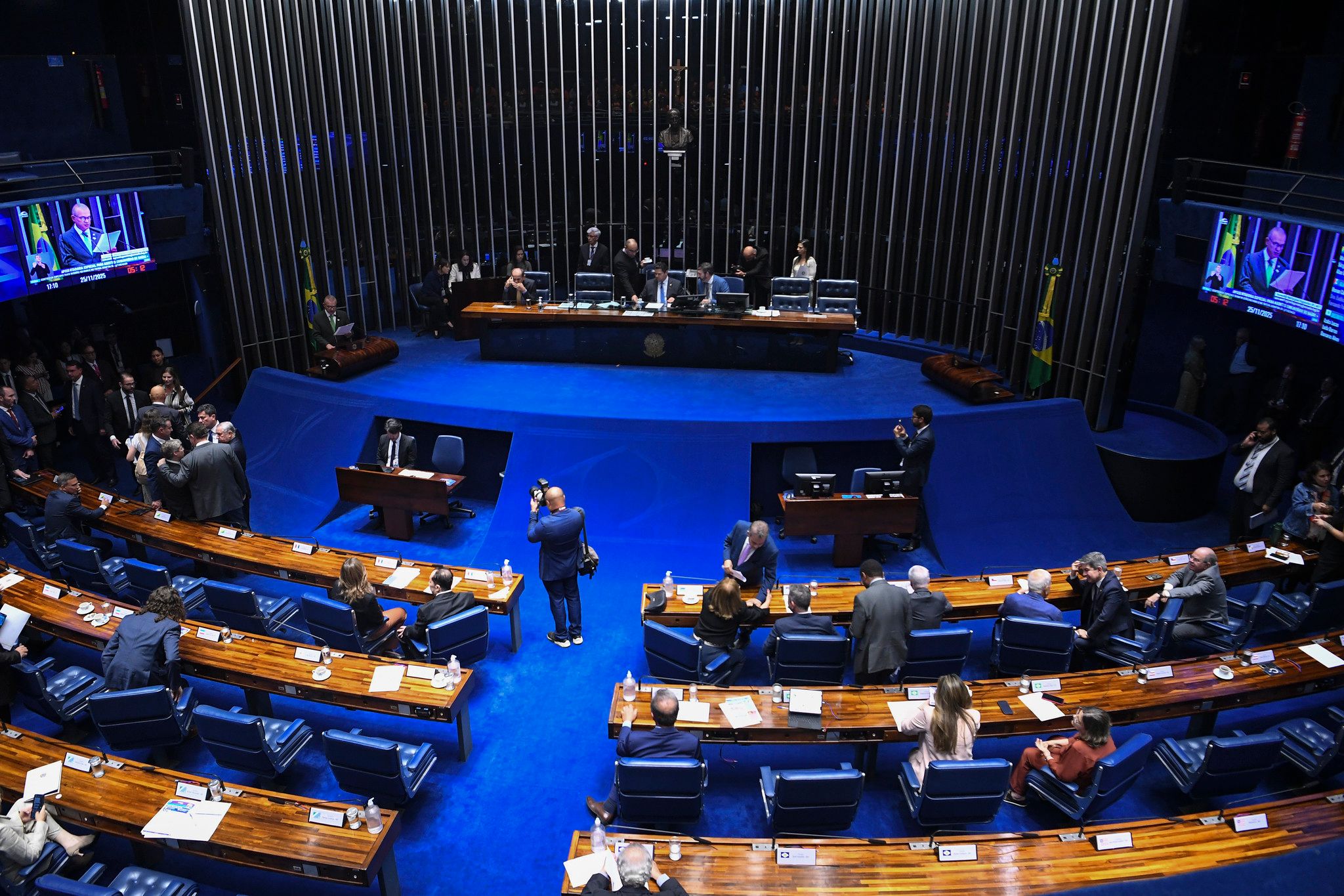 Economia em foco: análise e impactos na agenda pública.. Reprodução: Veja