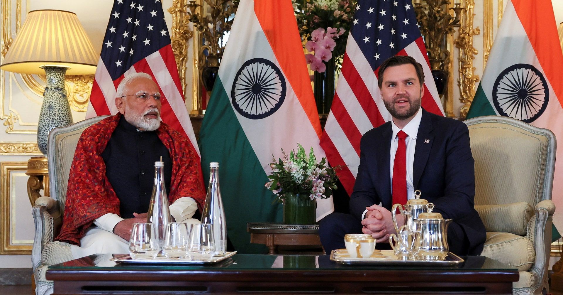 Vice-presidente dos EUA, JD Vance, inicia visita à Índia para discutir acordos comerciais. Reprodução: Reuters