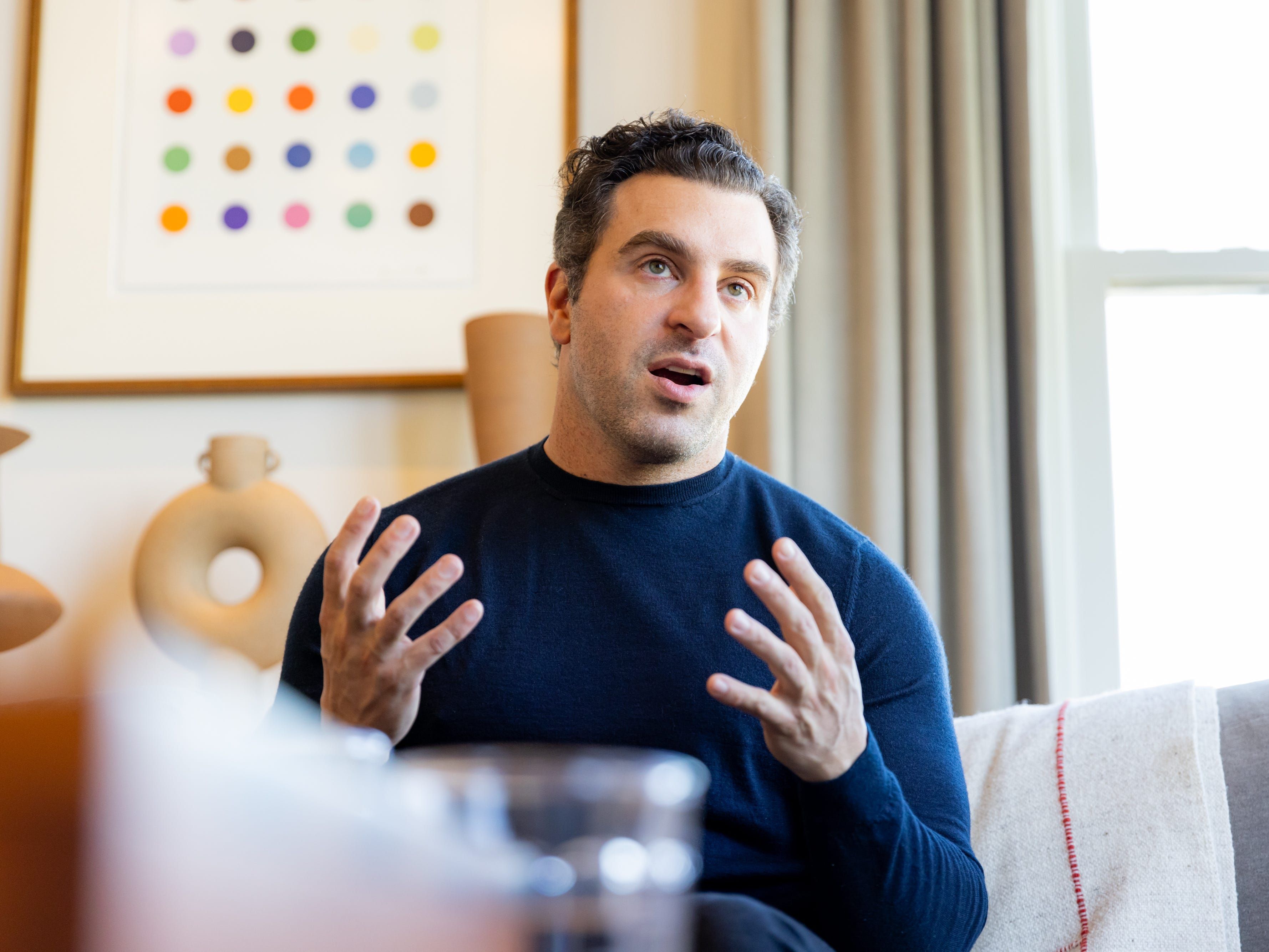 Airbnb CEO Brian Chesky regrets not obsessing over hiring sooner. Fonte: Business Insider