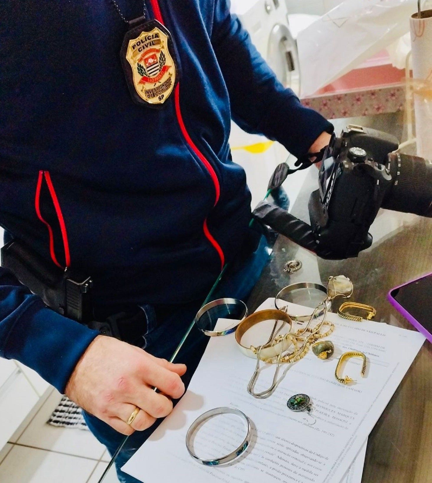 Polícia Civil realiza a Operação Farm 18 para desarticular quadrilha especializada em roubos em fazendas. Reprodução: Globo