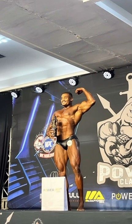 Atleta Wanderson da Silva Moreira morre após parada cardíaca durante competição de fisiculturismo em Campo Grande. Reprodução: Globo