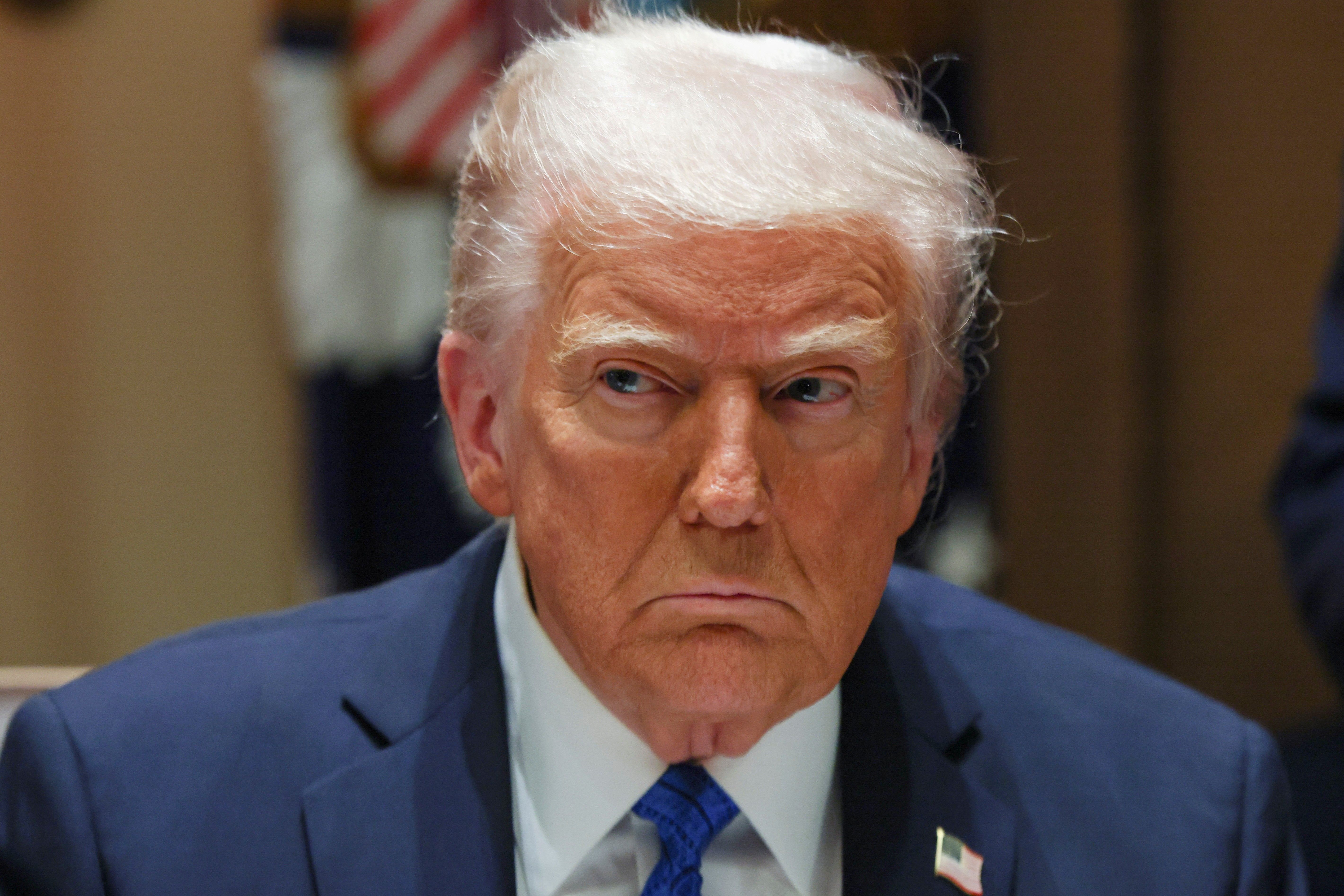 Trump Reitera Interesse na Groenlândia Atraindo Controvérsias