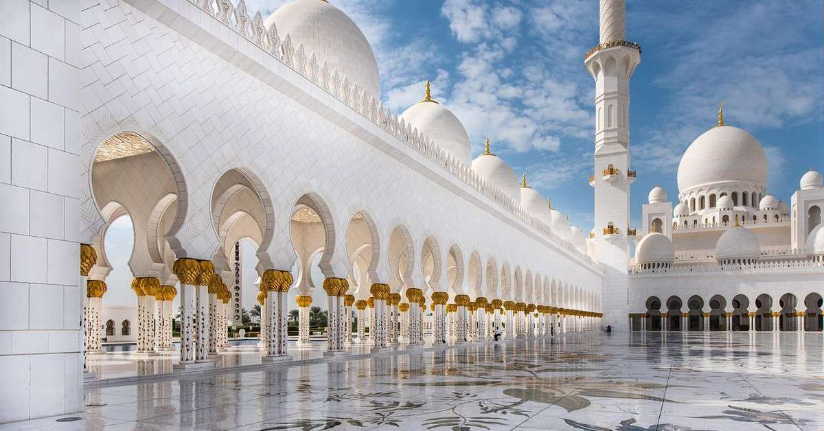 Mesquitas fascinantes que atraem turistas pelo mundo