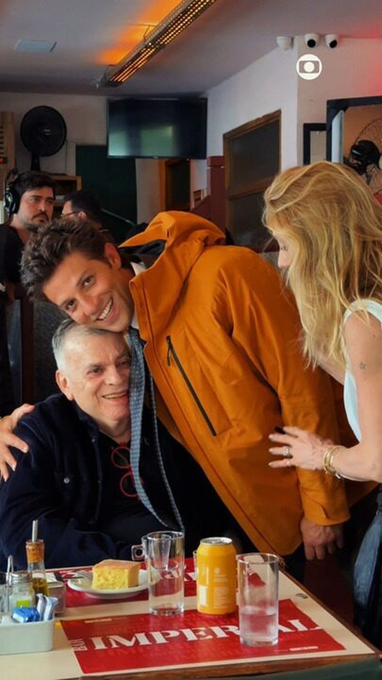 Gravação da novela Quem Ama Cuida em São Paulo, com tempestade artificial.. Reprodução: Gshow