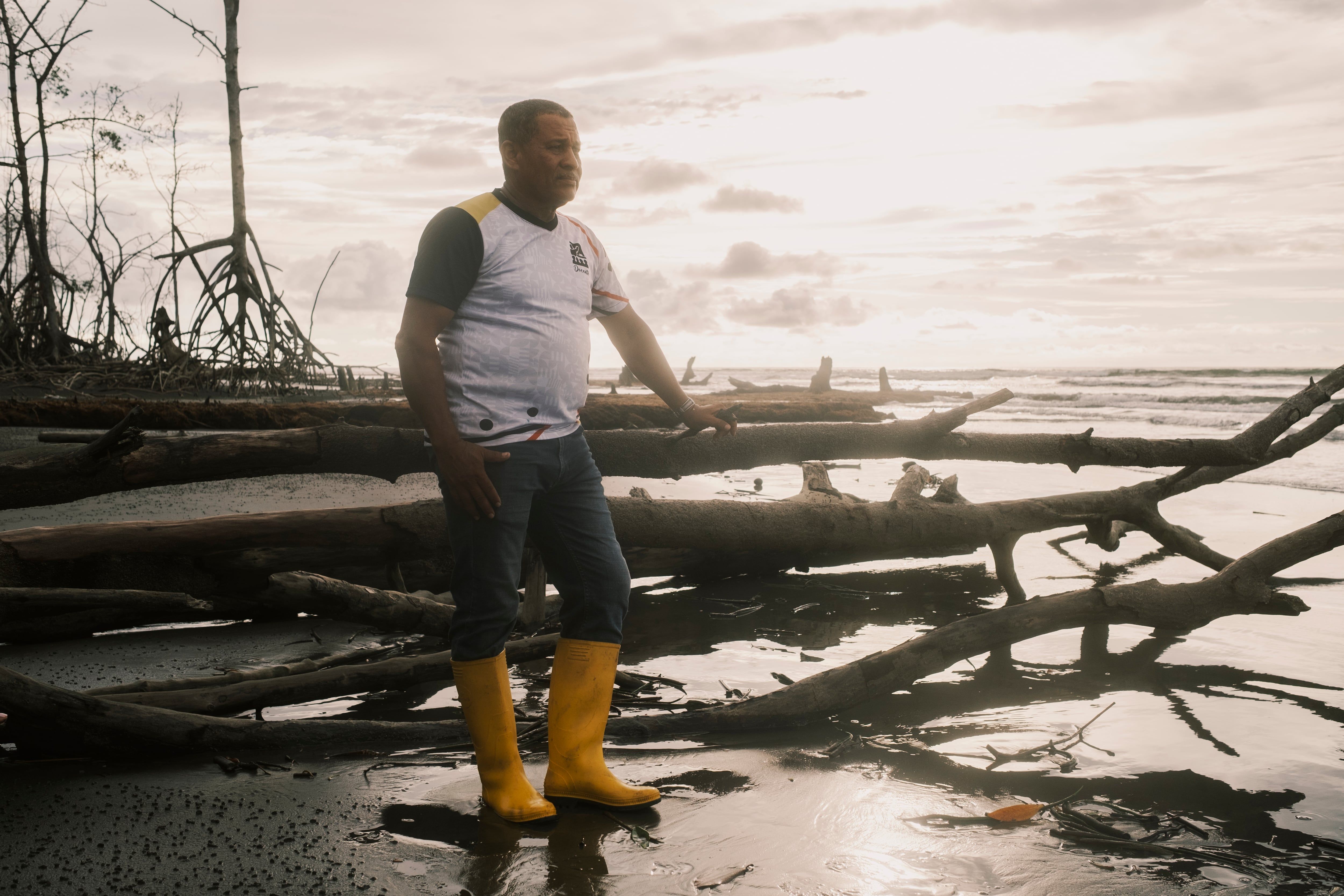 [Um dos dois sobreviventes dos bombardeios no Caribe relata trauma]. Reprodução: Elpais