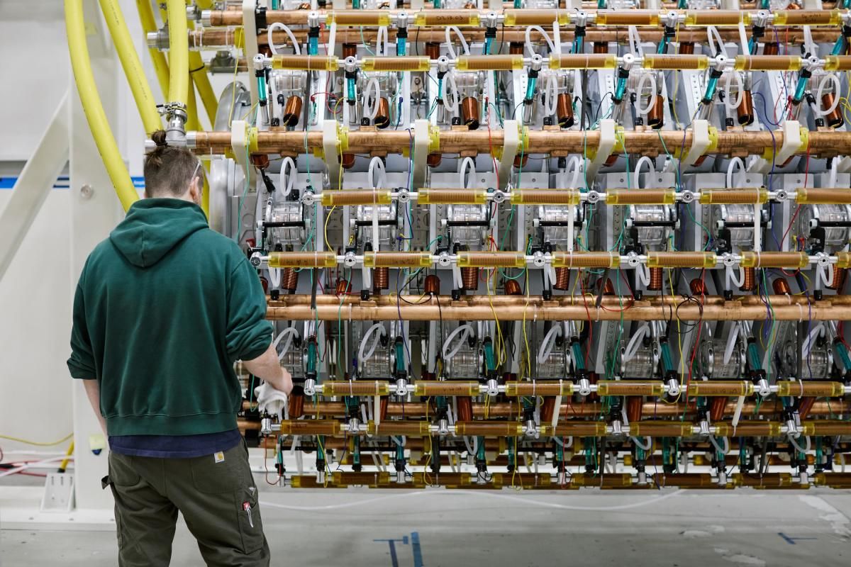 Pacific Fusion apresenta protótipo que gera 440 gigawatts em 80 nanosegundos