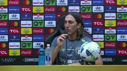 Luis Zubeldía comenta sobre vitória do São Paulo contra Talleres na Libertadores. Reprodução: Globo