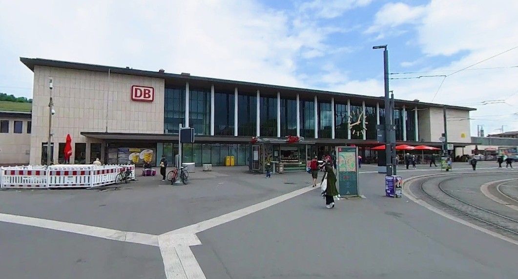 Homem é preso após ataque com faca em estação de trem na Alemanha. Reprodução: Oglobo