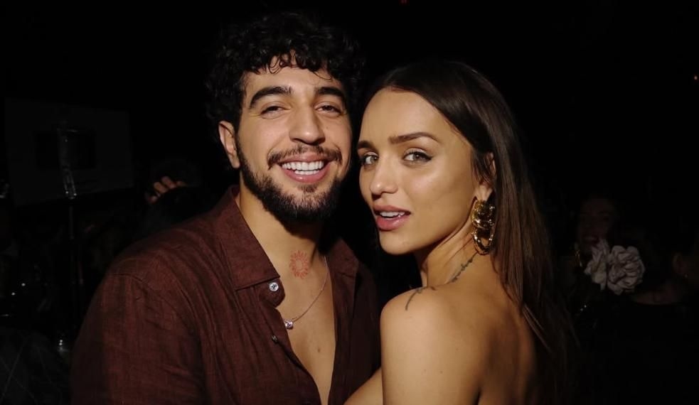 Nattan e Rafa Kalimann anunciam com emoção que esperam o primeiro filho. Reprodução: Billboard Brasil