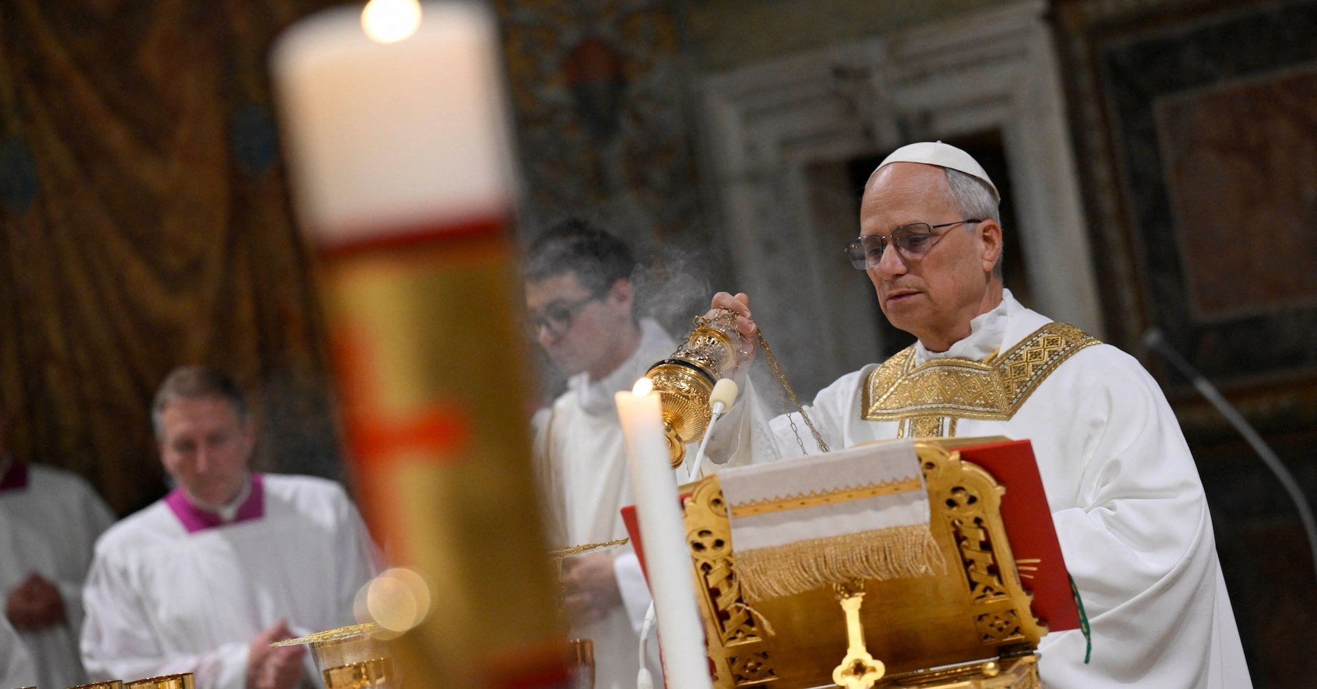 O Papa Leão XIV reafirma compromisso com as reformas de Francisco durante encontro com cardeais. Reprodução: Reuters