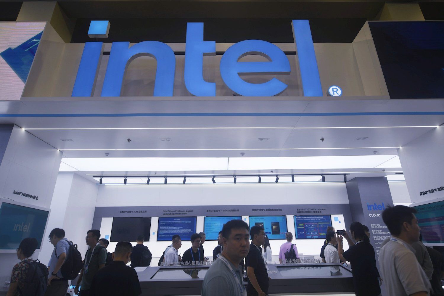 Intel expõe novos produtos em conferência, buscando se destacar na era da inteligência artificial. Reprodução: Gizmodo