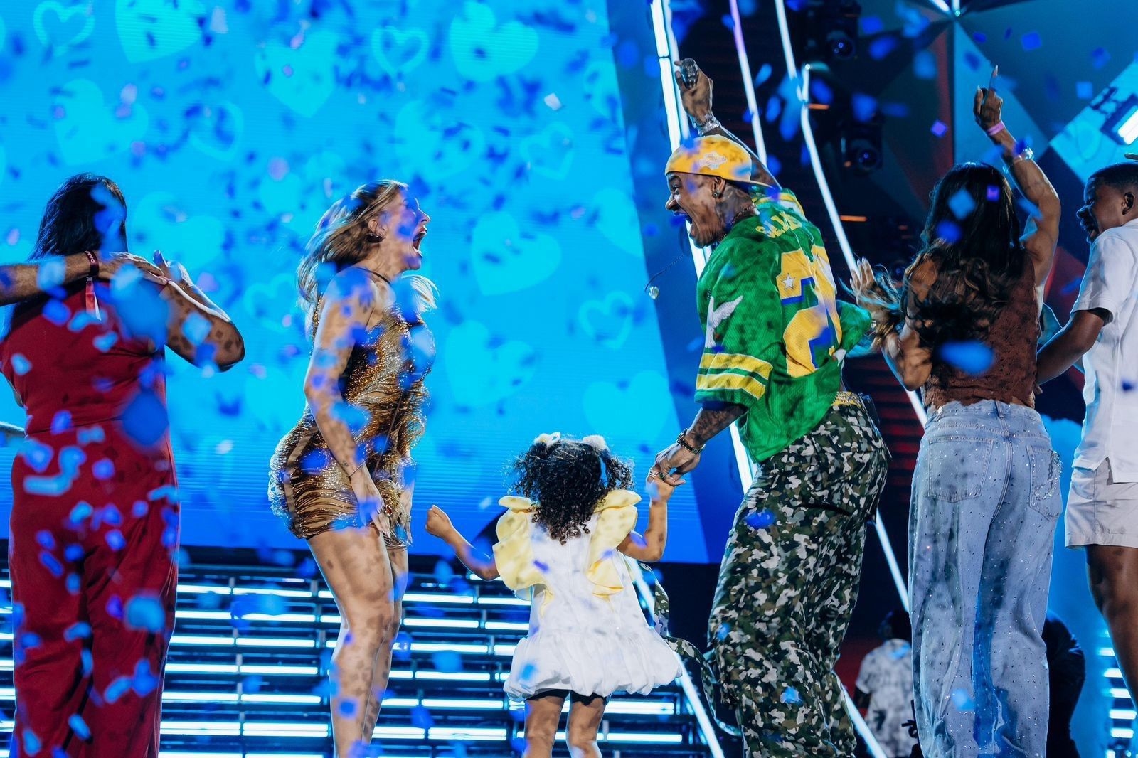 Lore Improta e Léo Santana revelam sexo do segundo filho durante show especial. Reprodução: GShow