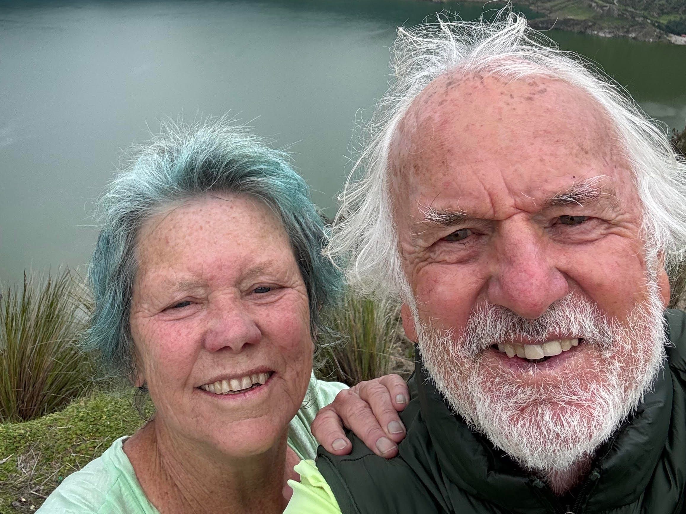 O autor e seu marido enfrentaram desafios enquanto exploravam a deslumbrante Quilotoa Loop no Equador. Reprodução: Business Insider