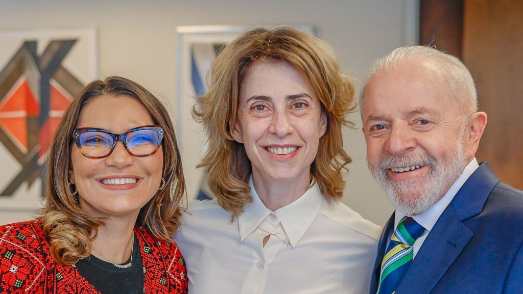 Presidente Lula Recebe Fernanda Torres e Walter Salles