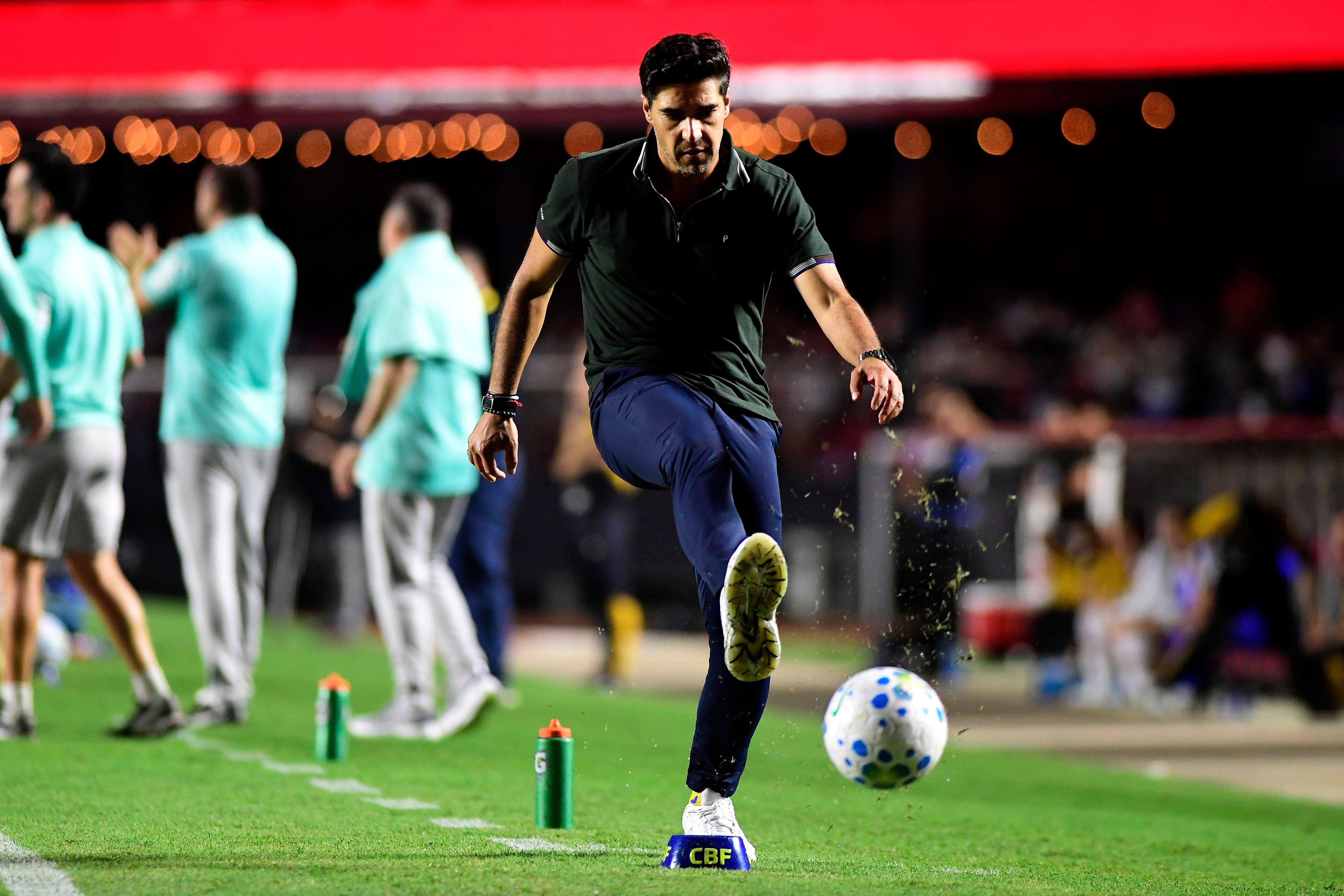 Abel Ferreira é denunciado ao STJD por expulsão no clássico. Reprodução: Ge