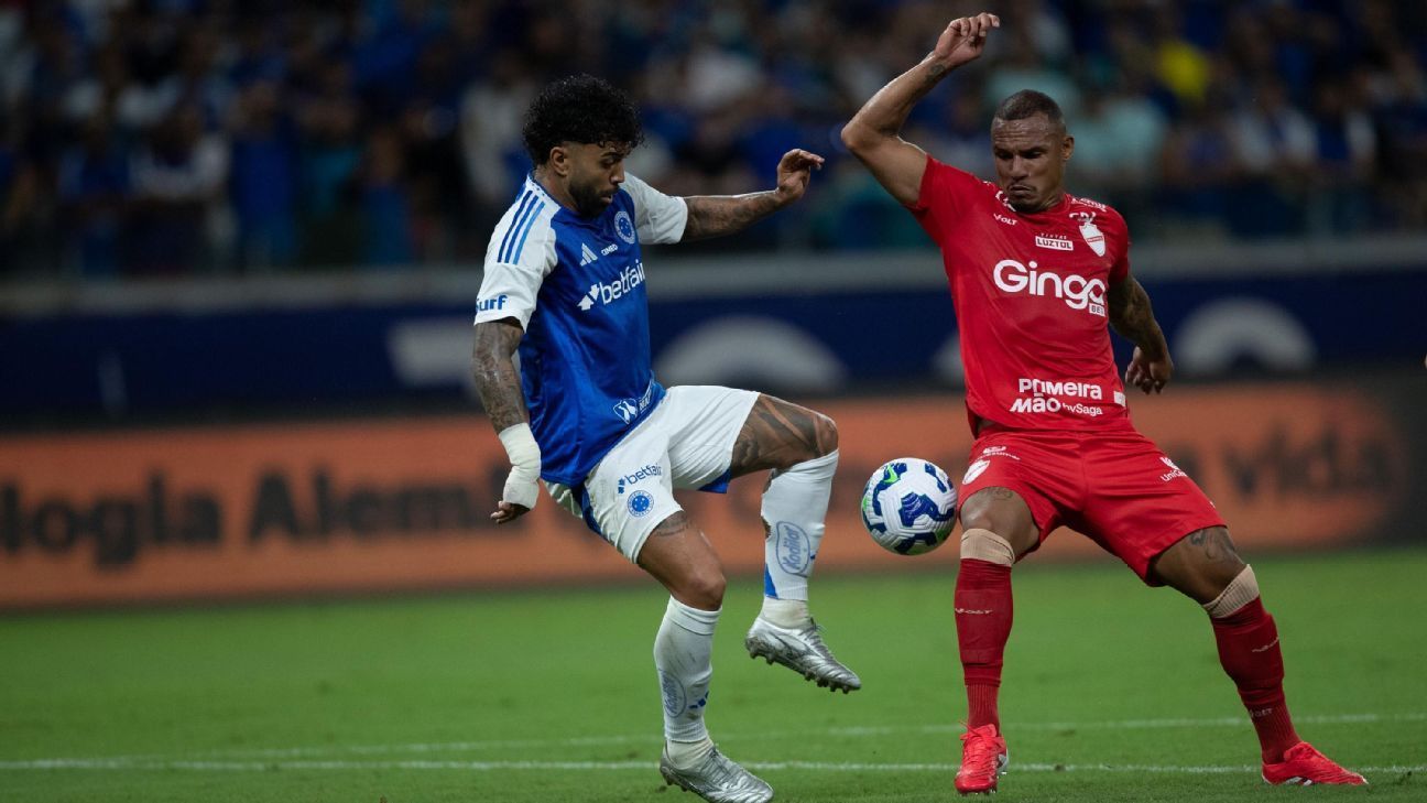 Hugo Jorge, presidente do Vila Nova, expressa suas frustrações após a derrota para o Cruzeiro. Reprodução: ESPN