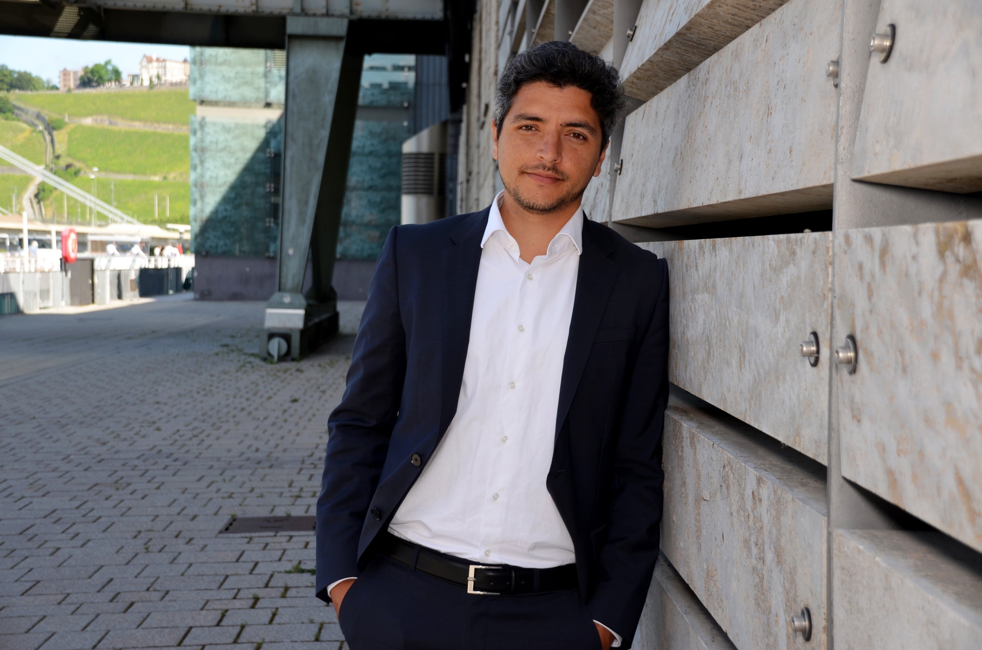 Franco Delle Donne afirma que Kast copiou discurso anti-imigração europeu na América Latina.. Reprodução: Elpais