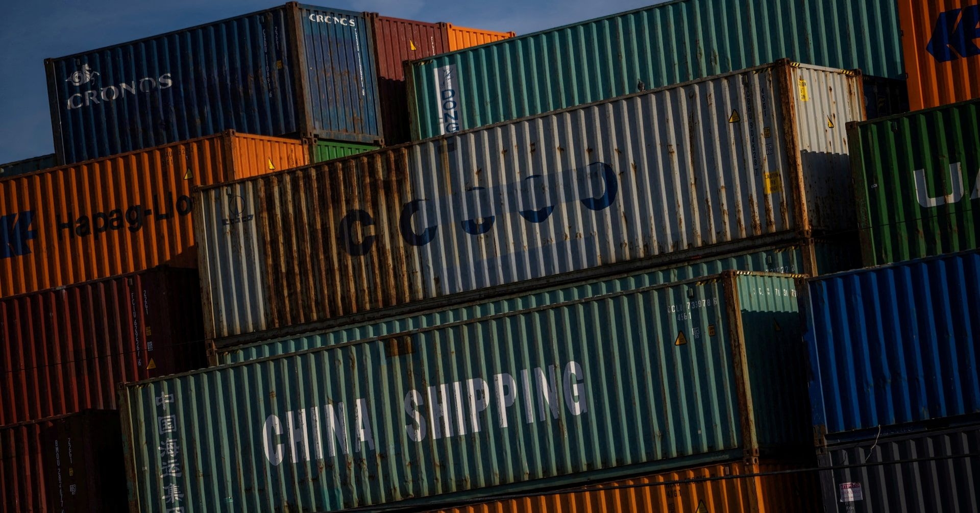 Exportações chinesas crescem 8,1% em abril, enquanto importações recuam 0,2%. Reprodução: Reuters