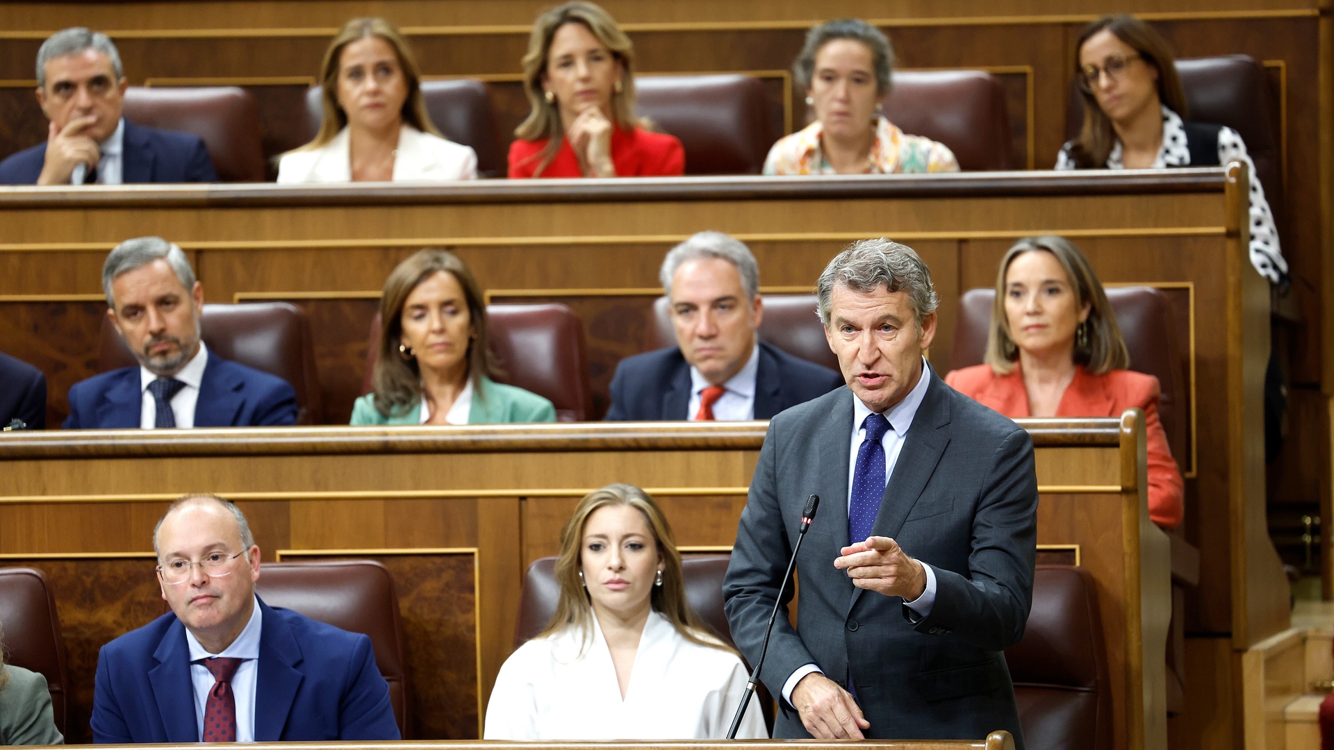 Feijóo faz intervenção no Congresso, anunciando que o PP citará Sánchez na comissão do caso Koldo. Reprodução: Retorno do item 11