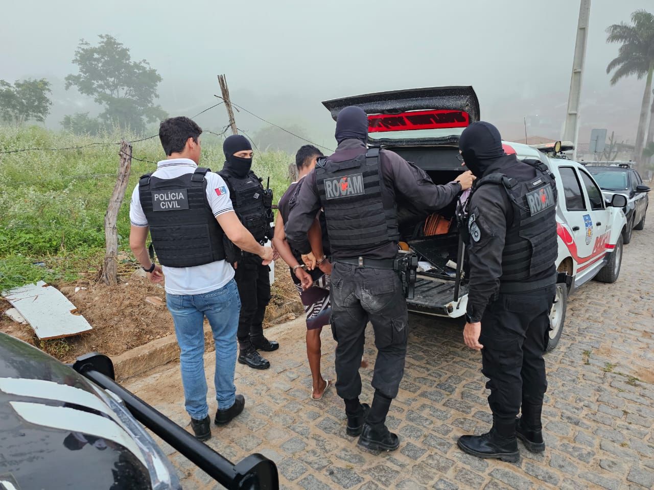 Polícia Civil de Alagoas prende jovem em operação contra tráfico de drogas em Santana do Ipanema. Reprodução: Redação com Assessoria