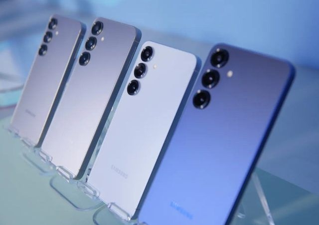 Galaxy S25 vs S24: Diferenças e destaques dos smartphones