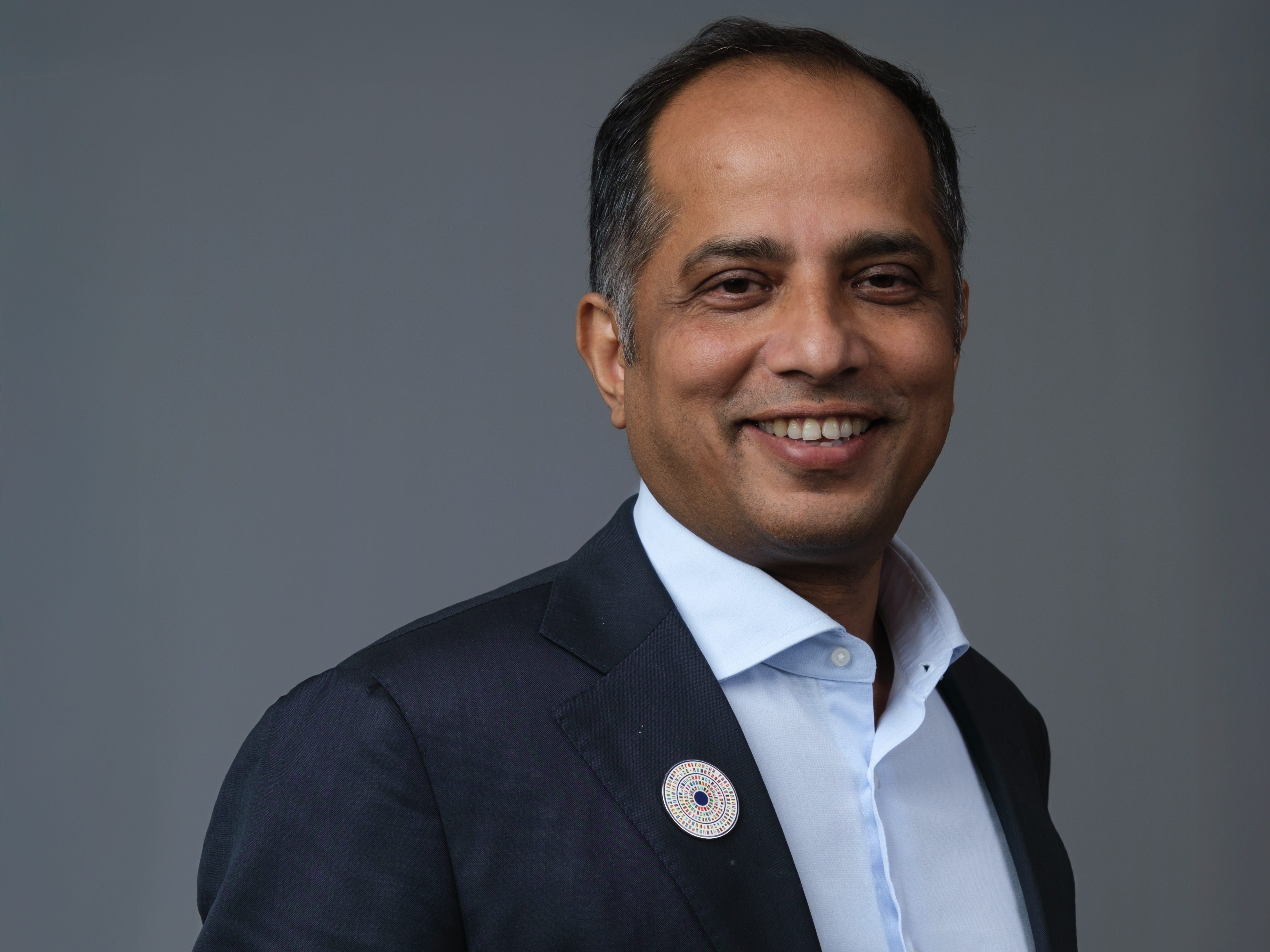 Sopnendu Mohanty aponta que IA pode impactar empregos em bancos, com foco no back office. Reprodução: Retorno do item 11