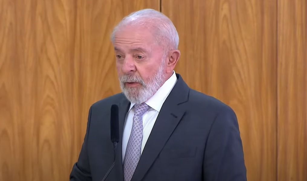 Lula considera apoiar PEC que reduz jornada de trabalho