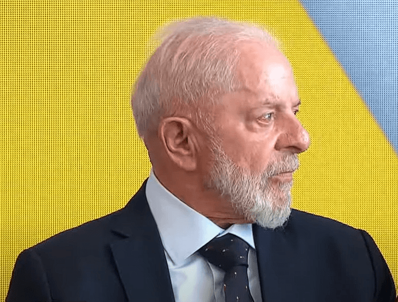 Lula Renova Comunicação para Aumentar Aprovação Popular